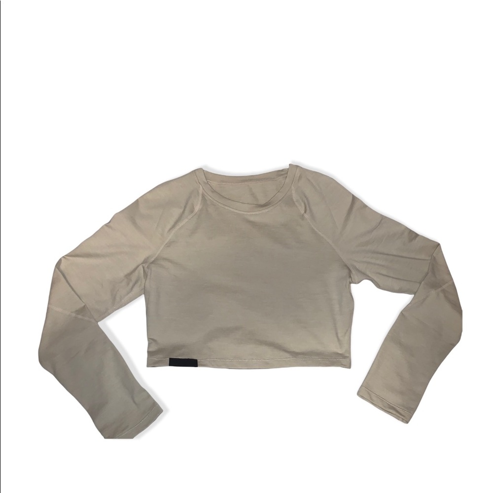 Alphalete Collective Long Sleeve Cropped Tee - vanilla - size L